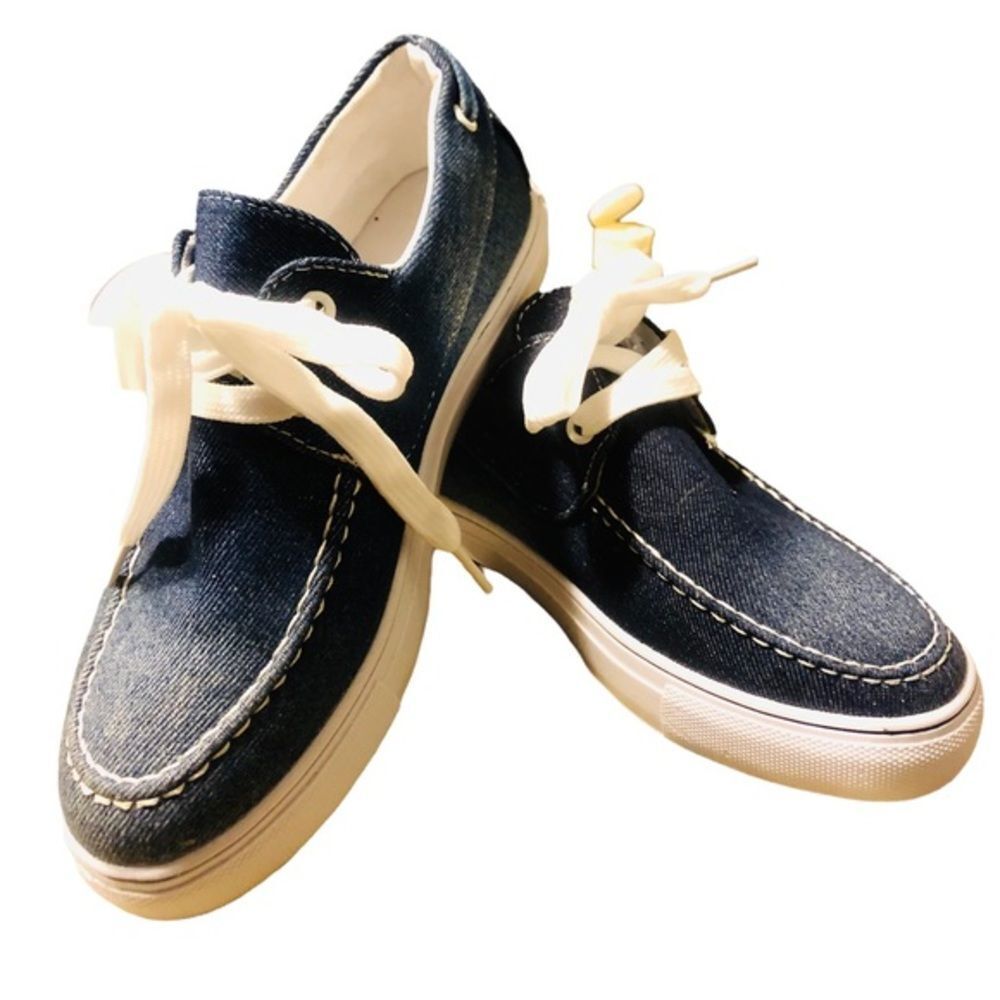 ⚜️NWOT Dark Blue Denim Jean Sneakers Size 5.5 Brand New!